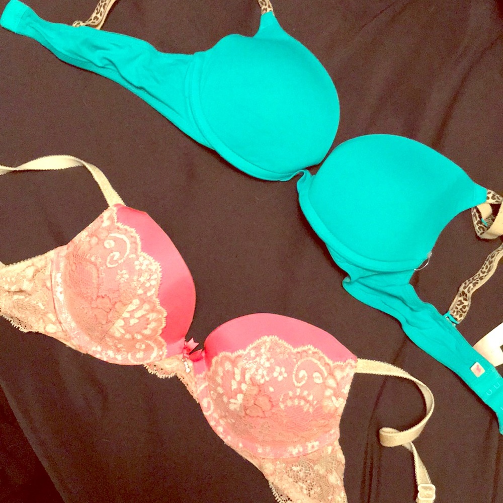 Victoria’s Secret bras